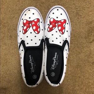 Disney Minnie Mouse Classic Slip On Size 9 Women’s
